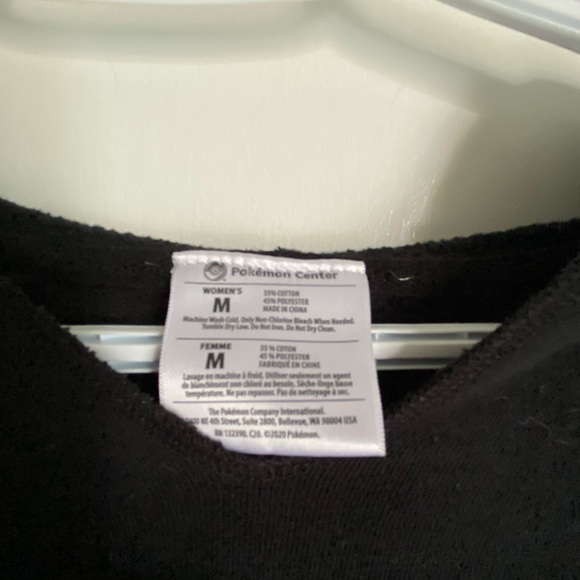 POKÉMON CENTRE PIKACHU SWEATER (size M) - Picture 2 of 3